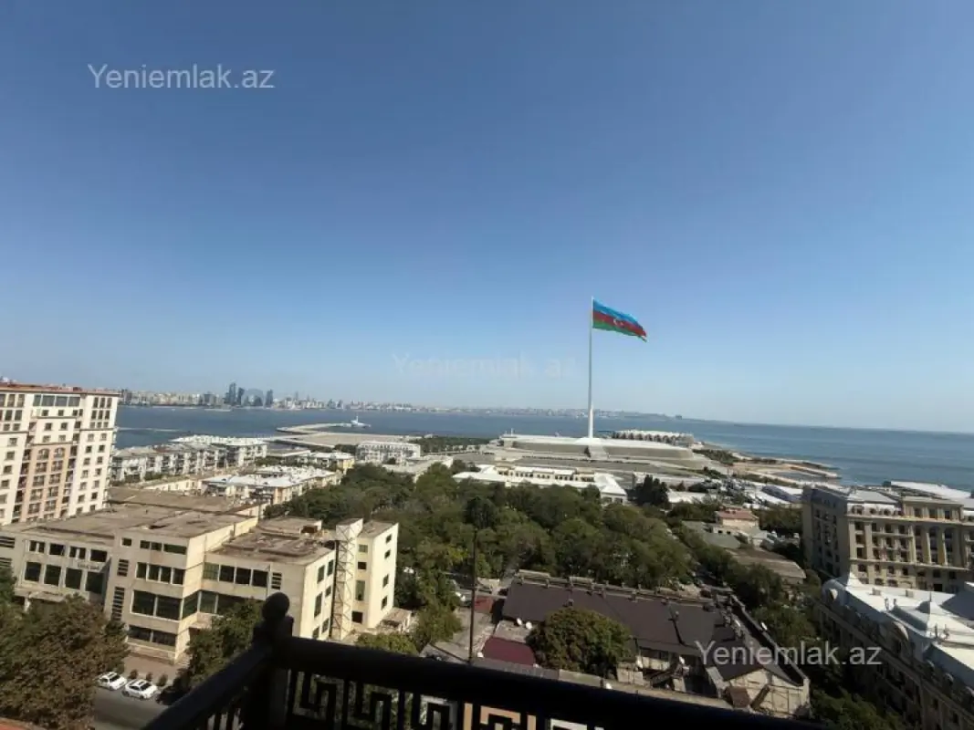 Satılır 4 otaqlı yeni tikili 178 m²