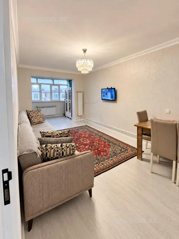 Satılır 3 otaqlı köhnə tikili 70 m²