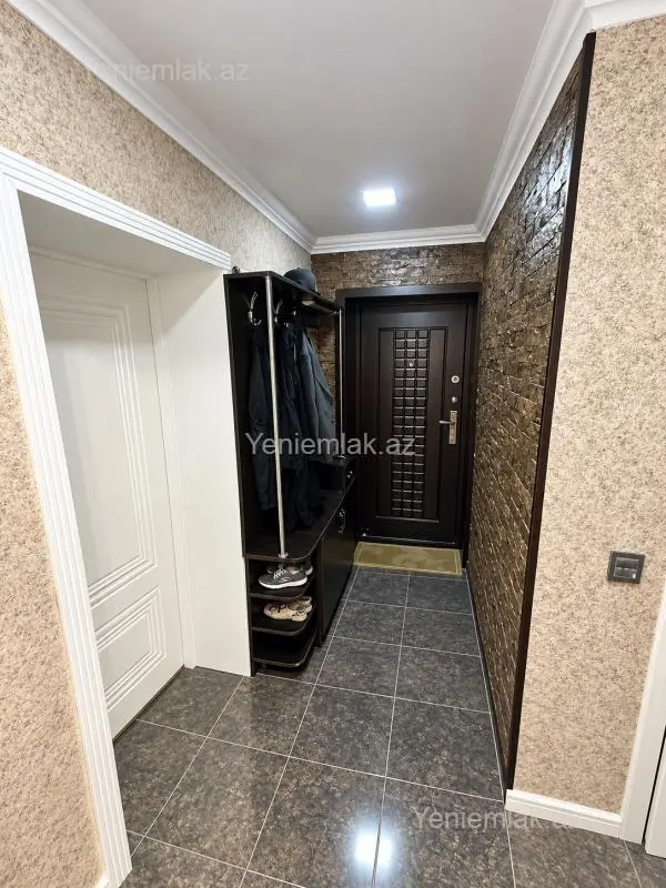 Satılır 3 otaqlı köhnə tikili 75 m²