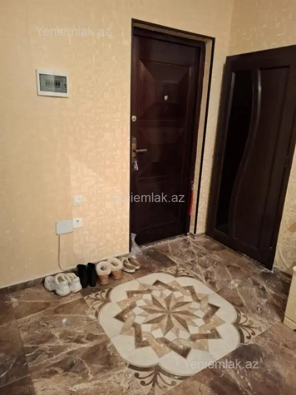 Satılır 3 otaqlı yeni tikili 110 m²