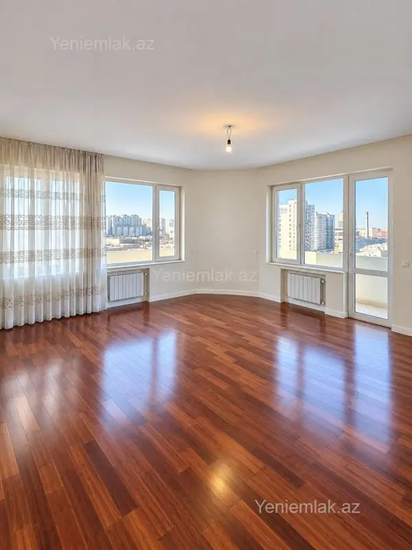 Satılır 2 otaqlı yeni tikili 88 m²