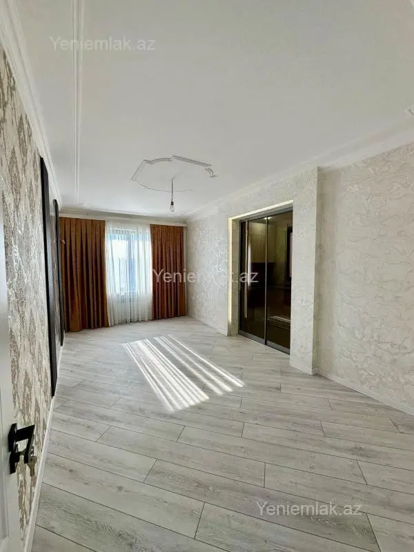 Satılır 3 otaqlı köhnə tikili 60 m²