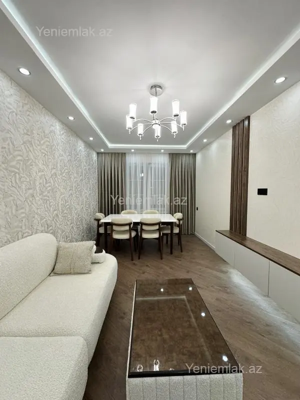 Satılır 3 otaqlı köhnə tikili 80 m²