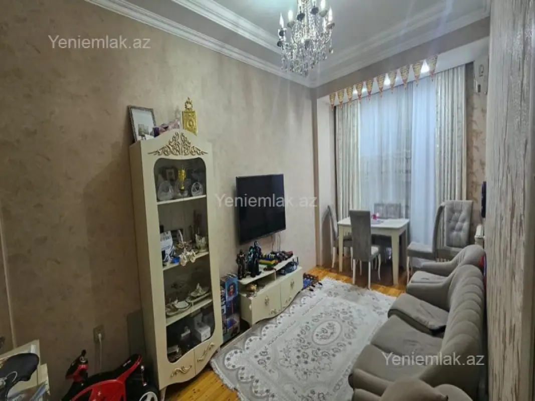 Satılır 3 otaqlı yeni tikili 73 m²