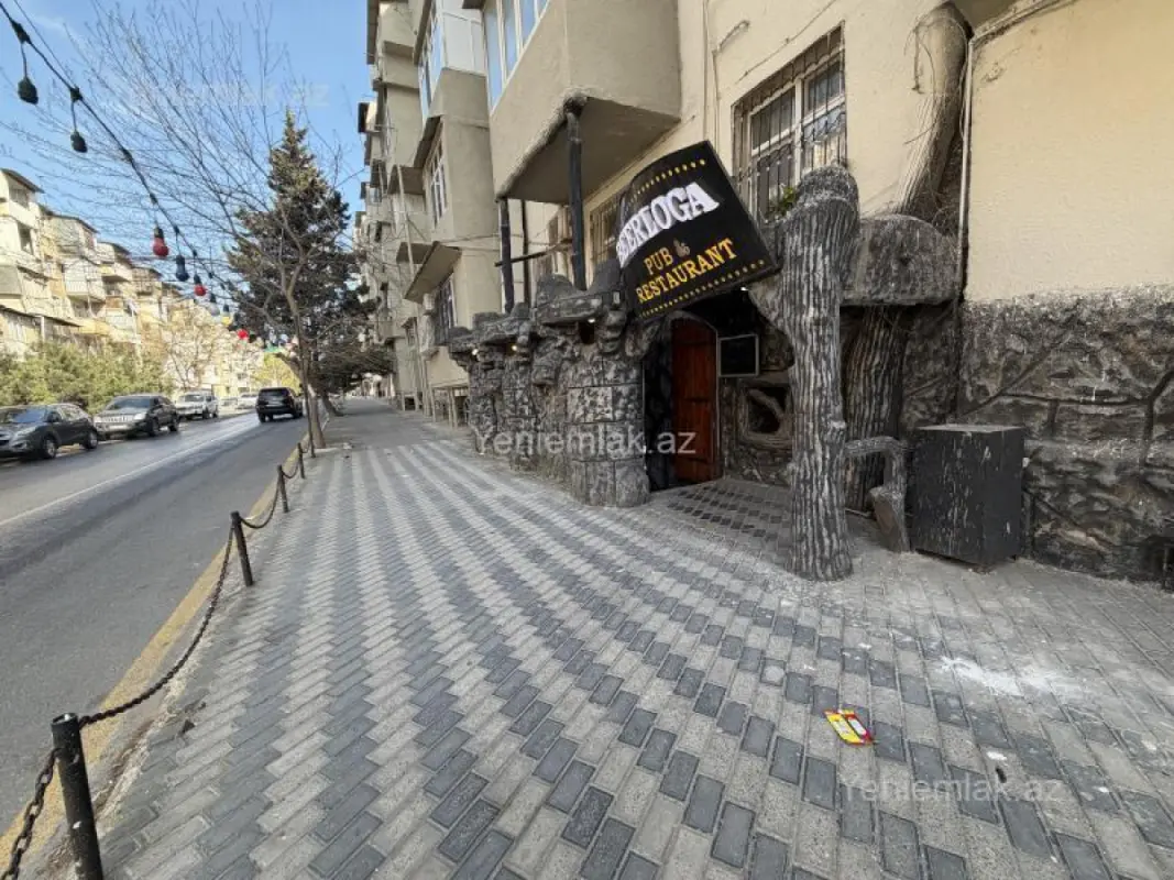 Satılır 12 otaqlı obyekt 360 m²