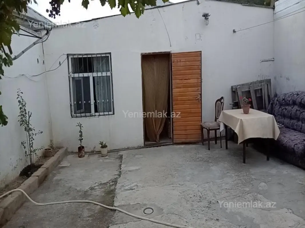 Satılır 4 otaqlı həyət evi 101 m²
