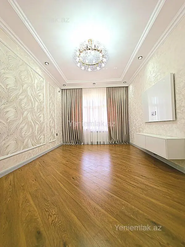 Satılır 2 otaqlı köhnə tikili 65 m²