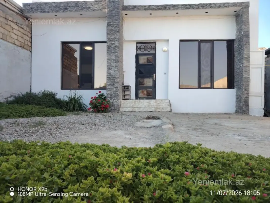 Satılır 4 otaqlı həyət evi 100 m²