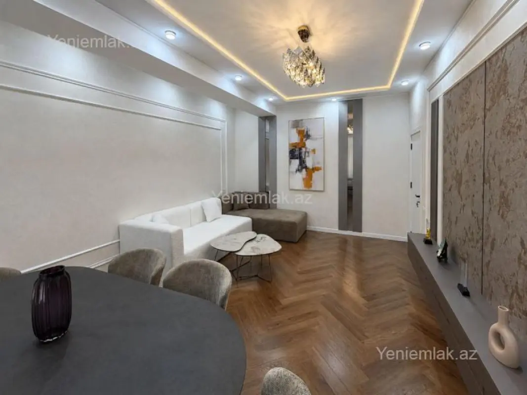 Satılır 2 otaqlı yeni tikili 85 m²