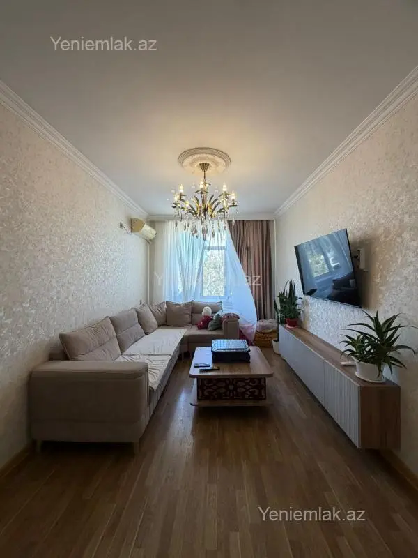 Satılır 2 otaqlı köhnə tikili 65 m²