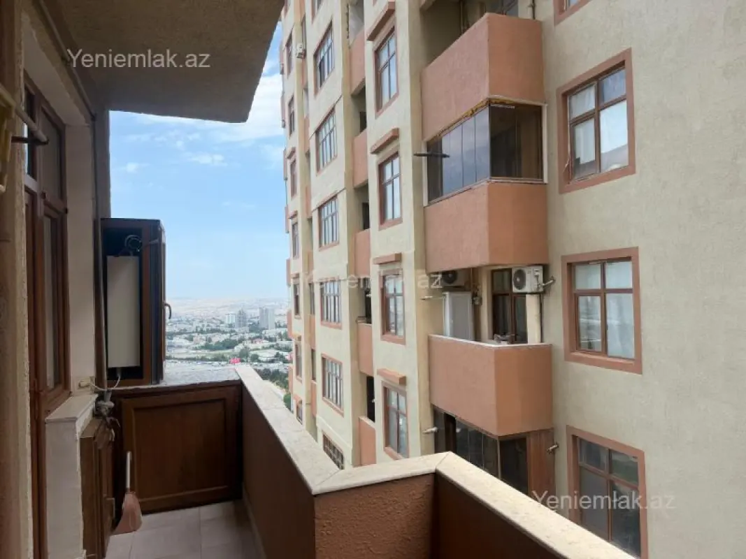 Satılır 3 otaqlı yeni tikili 138 m²