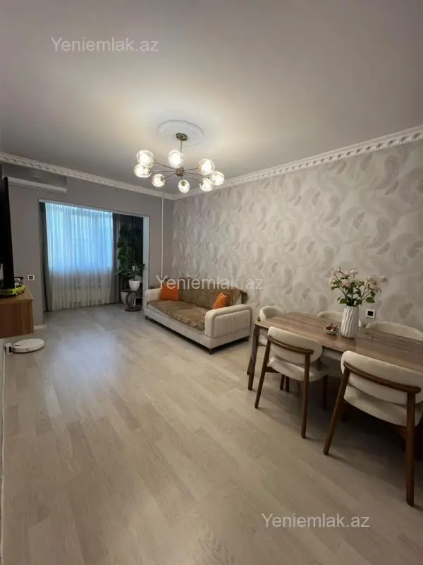 Satılır 2 otaqlı köhnə tikili 60 m²