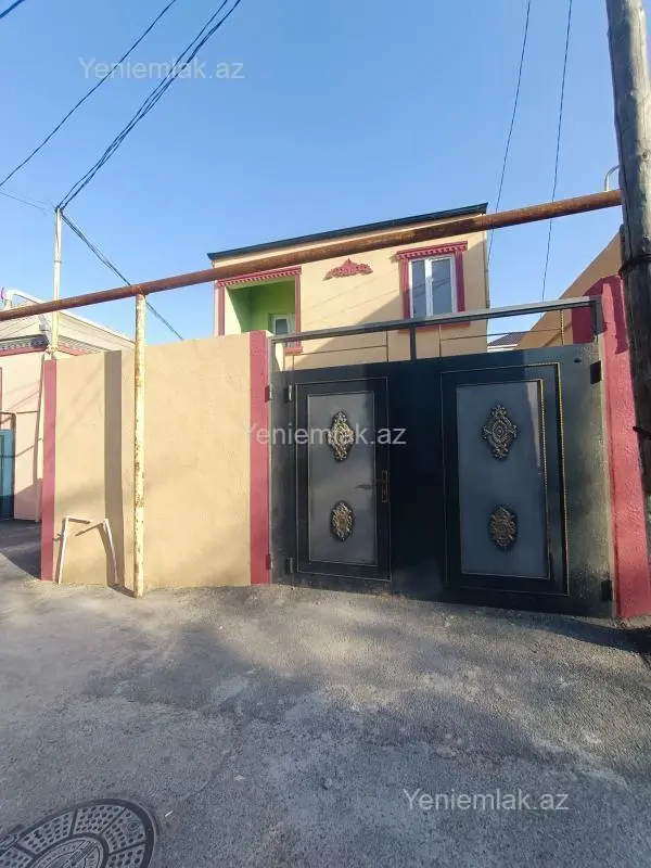 Satılır 4 otaqlı həyət evi 115 m²