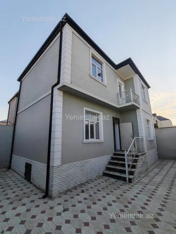 Satılır 4 otaqlı həyət evi 130 m²