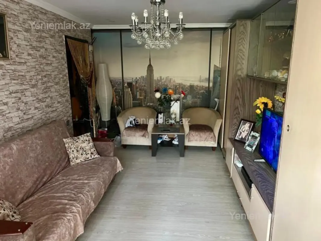 Satılır 1 otaqlı köhnə tikili 33 m²