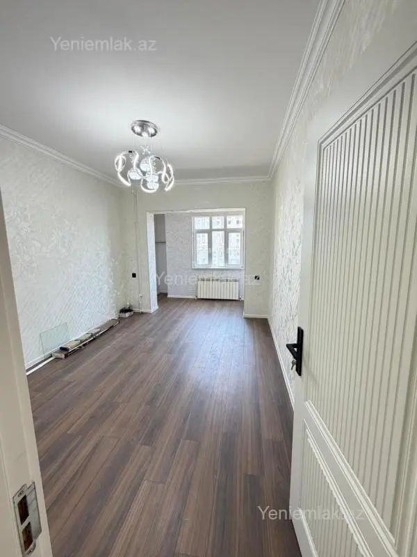 Satılır 3 otaqlı köhnə tikili 90 m²