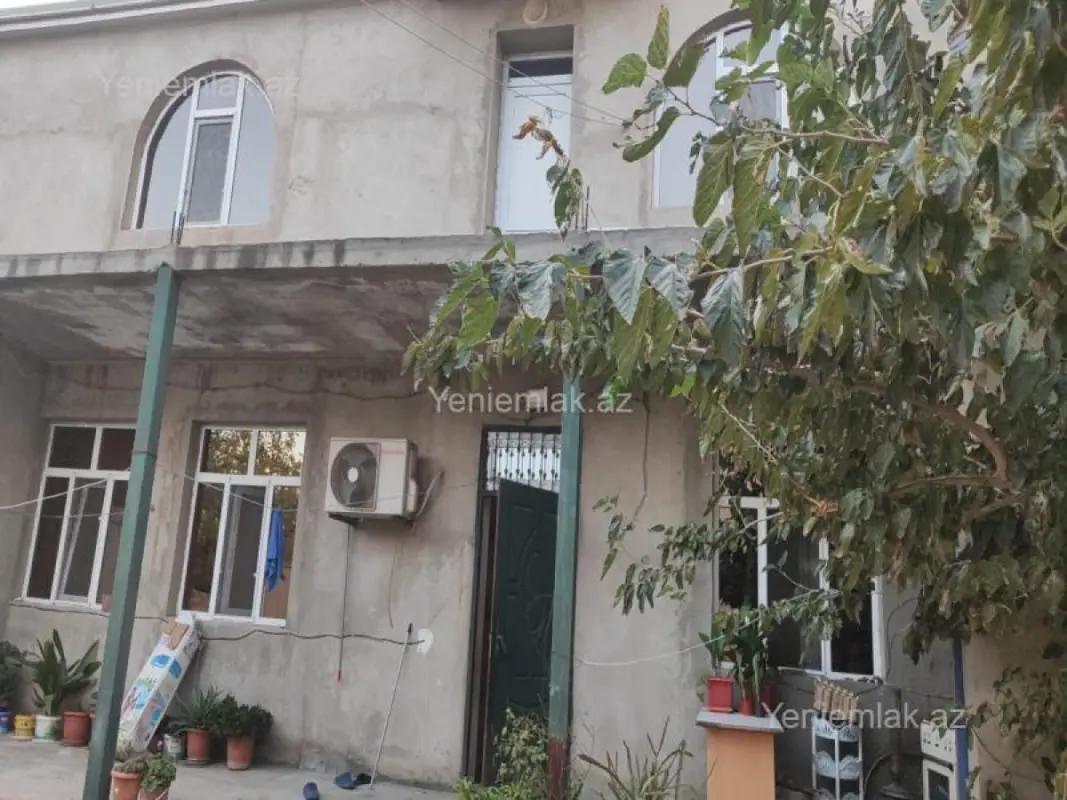 Satılır 6 otaqlı həyət evi 99 m²