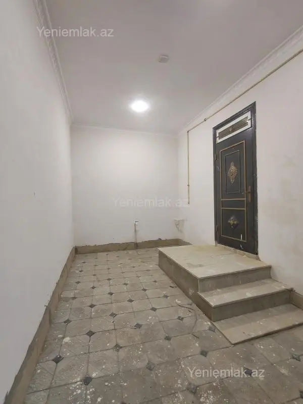 Satılır 4 otaqlı həyət evi 140 m²