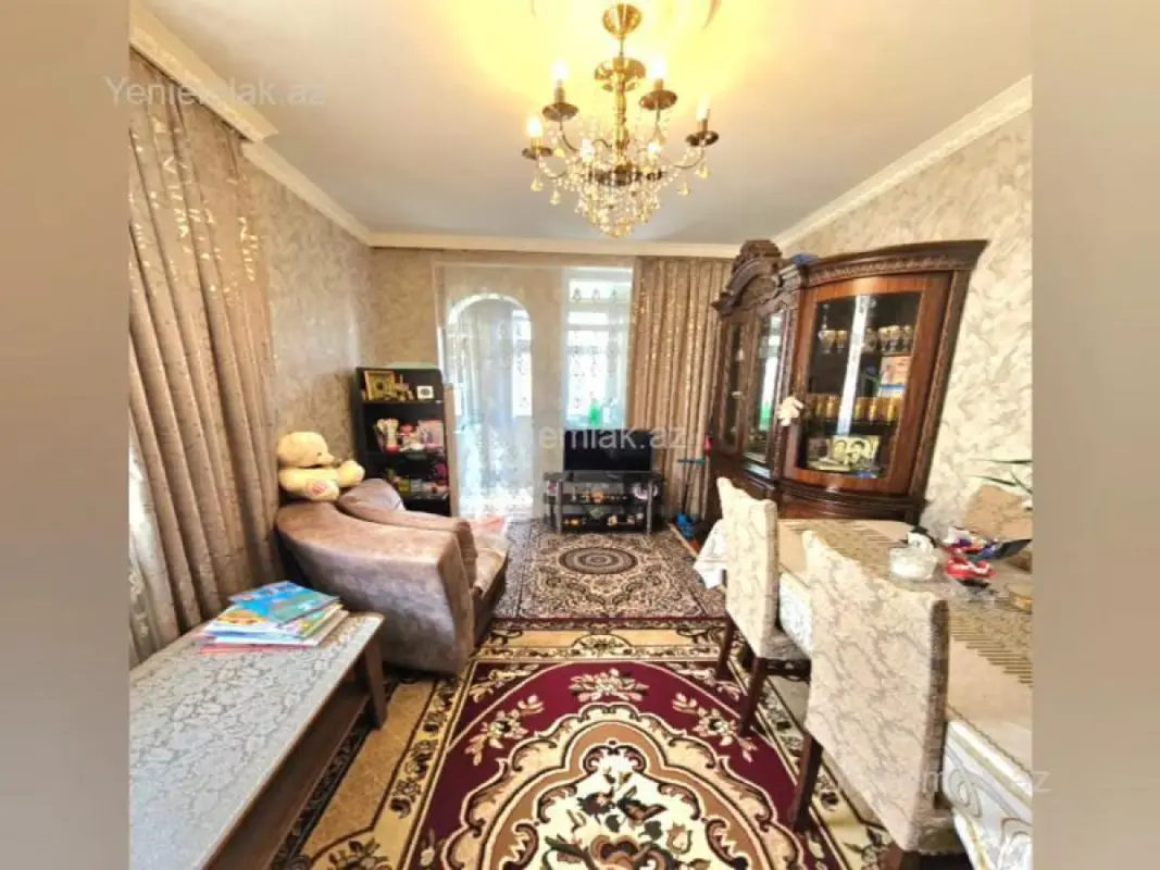 Satılır 1 otaqlı köhnə tikili 37 m²