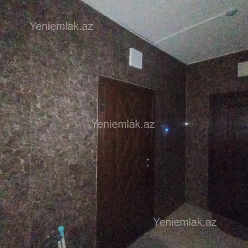 Satılır 3 otaqlı yeni tikili 130 m²