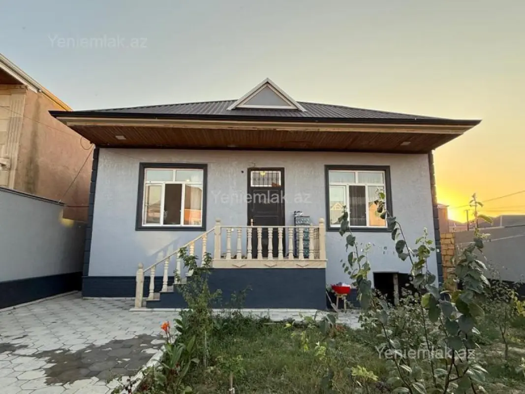 Satılır 4 otaqlı həyət evi 120 m²