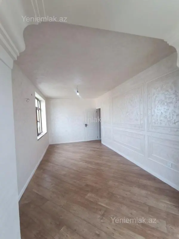 Satılır 2 otaqlı köhnə tikili 65 m²