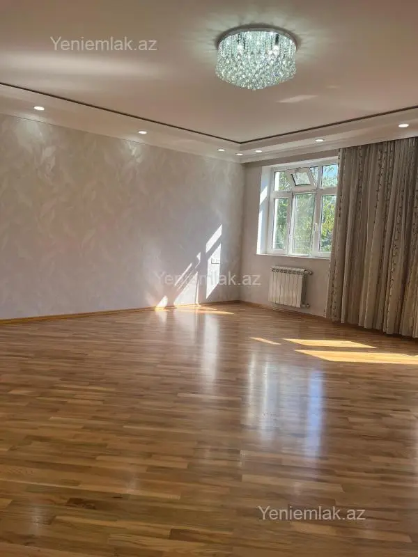 Satılır 3 otaqlı köhnə tikili 73 m²