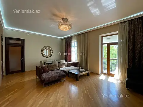 Satılır 3 otaqlı köhnə tikili 100 m² — Bakı, Səbail 3 otaq 100.00 m²