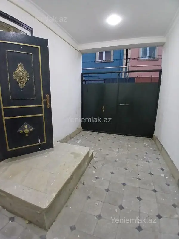 Satılır 4 otaqlı həyət evi 150 m²