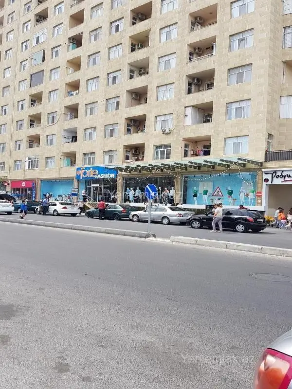 Satılır 3 otaqlı yeni tikili 86 m²