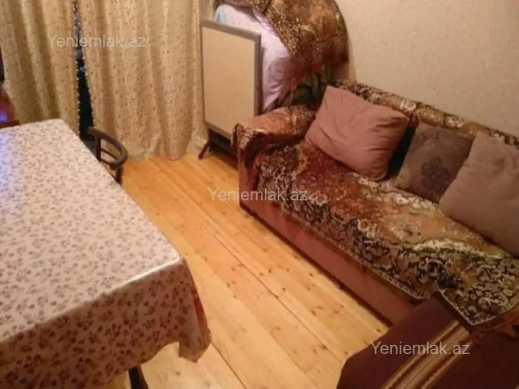 Satılır 2 otaqlı köhnə tikili 40 m²