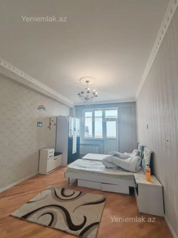 Satılır 3 otaqlı yeni tikili 135 m²
