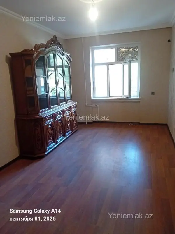 Satılır 2 otaqlı köhnə tikili 55 m²