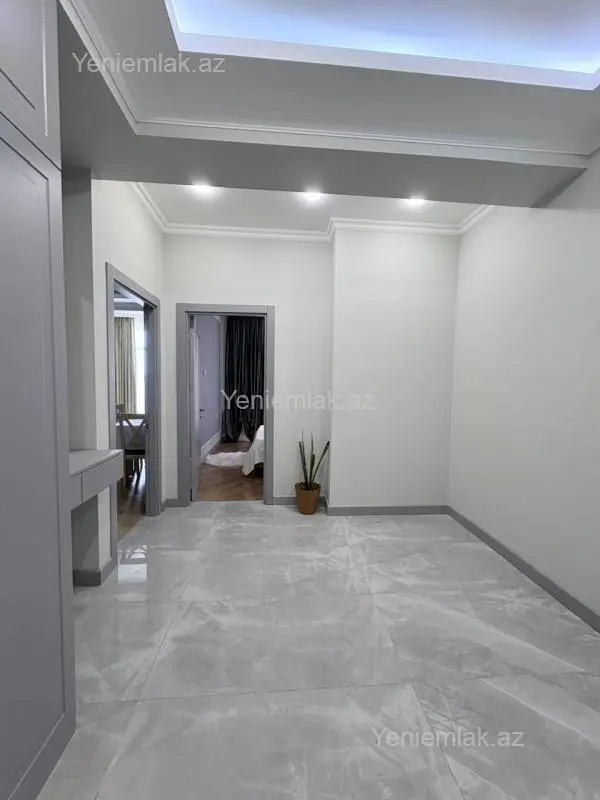 Satılır 2 otaqlı yeni tikili 64 m²