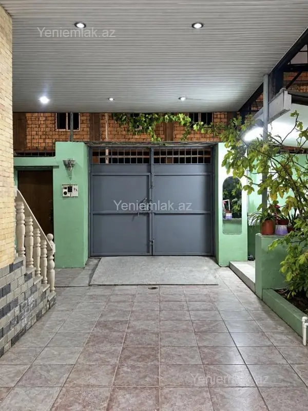 Satılır 5 otaqlı həyət evi 100 m²