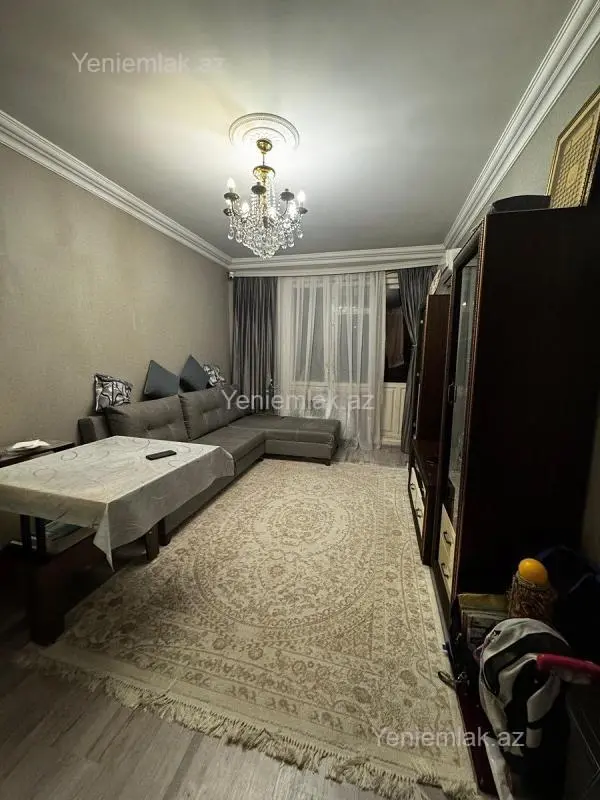 Satılır 2 otaqlı köhnə tikili 55 m²