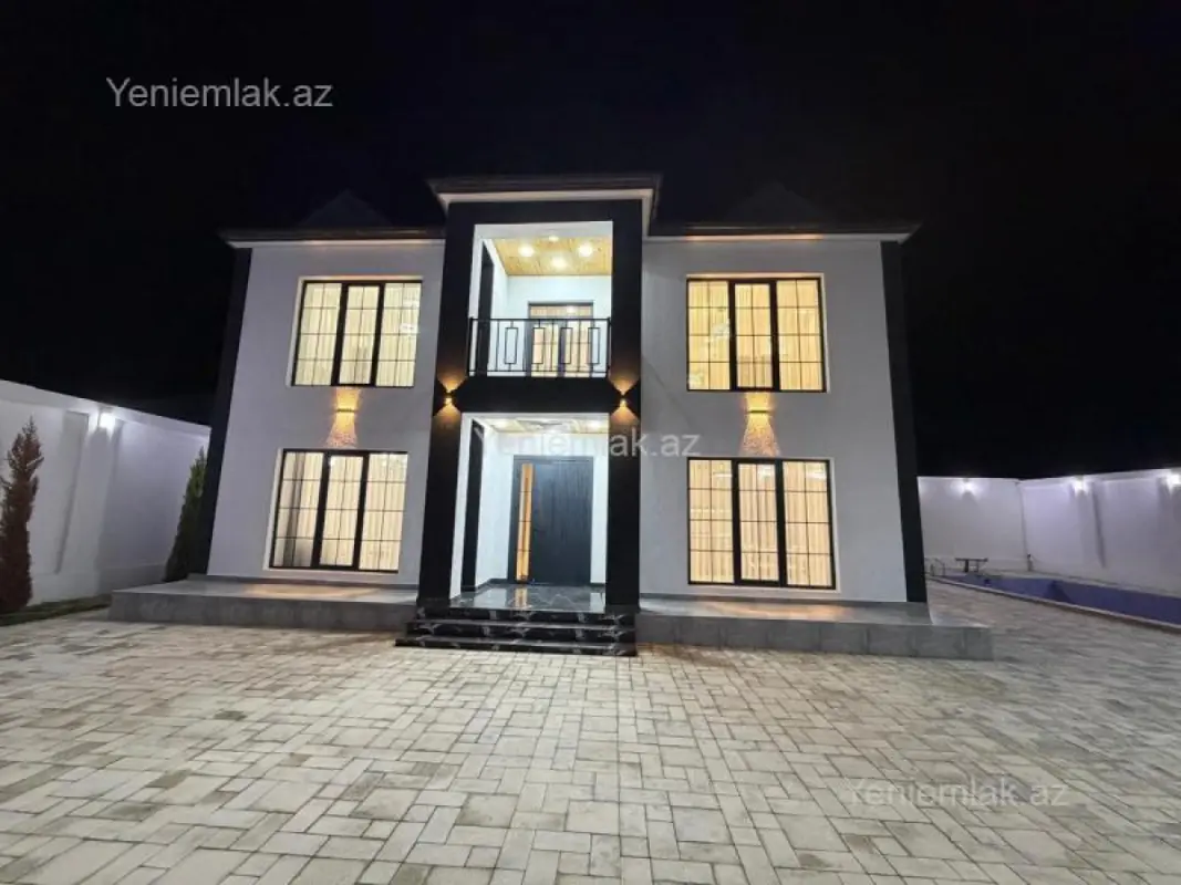 Satılır 4 otaqlı həyət evi 201 m²