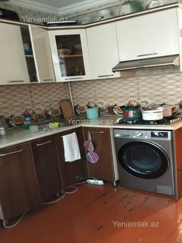 Satılır 2 otaqlı köhnə tikili 56 m²
