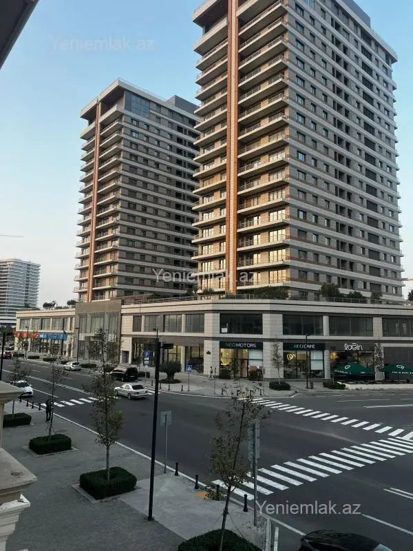 Satılır 3 otaqlı yeni tikili 157 m²