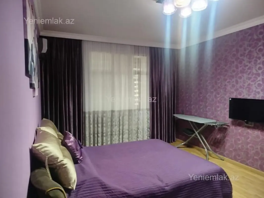 Satılır 3 otaqlı köhnə tikili 75 m²