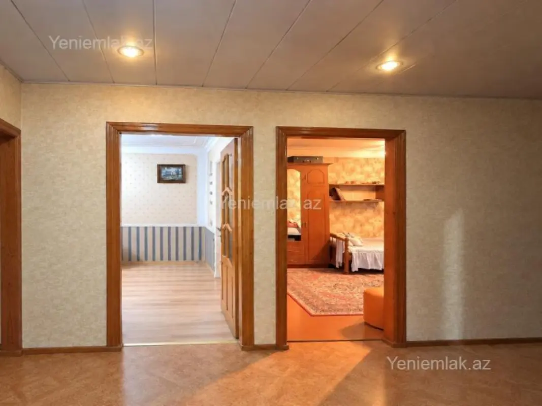 Satılır 3 otaqlı köhnə tikili 85 m²