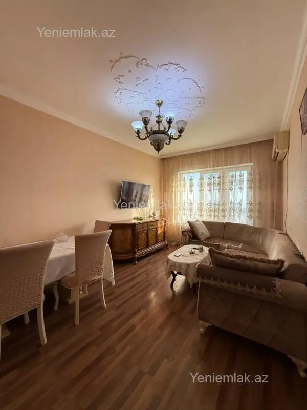 Satılır 3 otaqlı köhnə tikili 85 m²