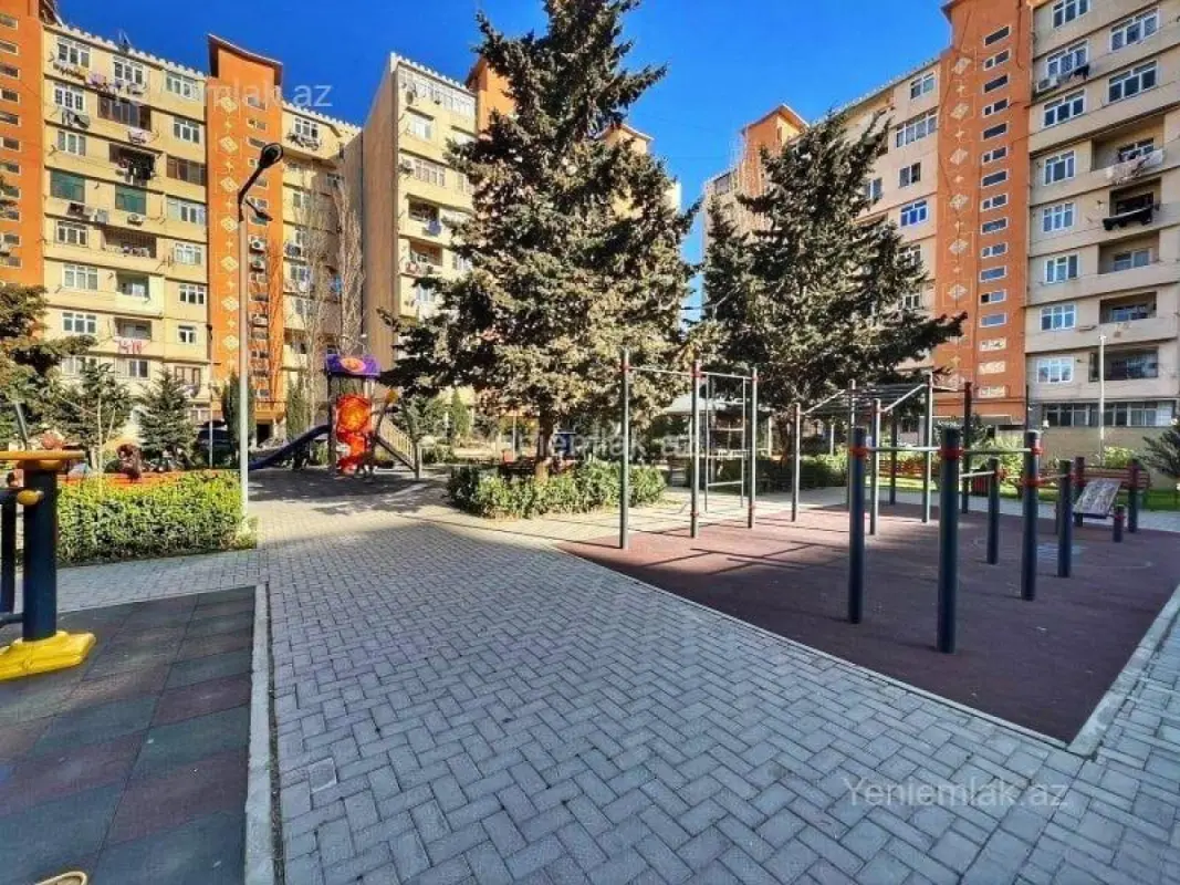Satılır 5 otaqlı köhnə tikili 120 m²
