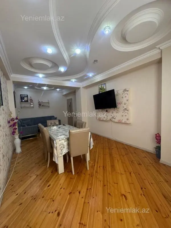 Satılır 2 otaqlı yeni tikili 75 m²