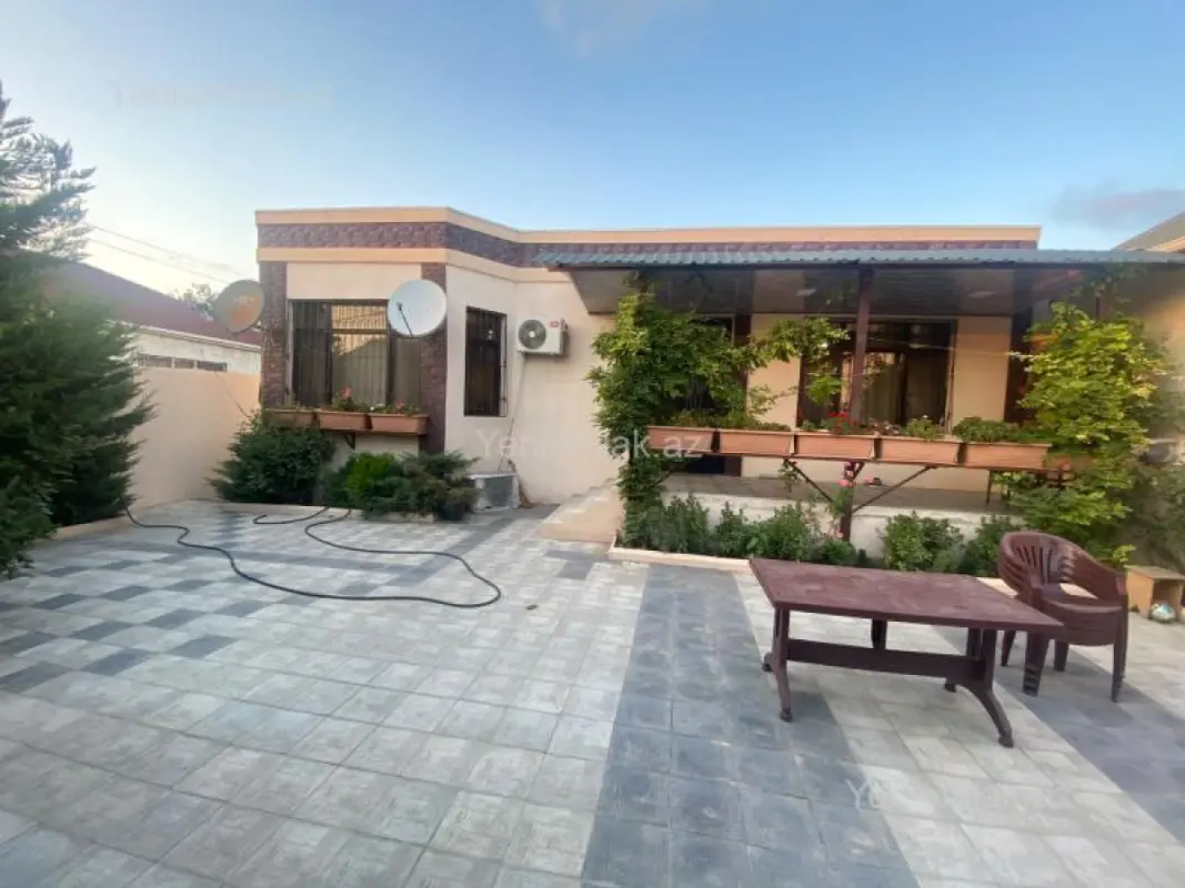 Satılır 4 otaqlı həyət evi 110 m²