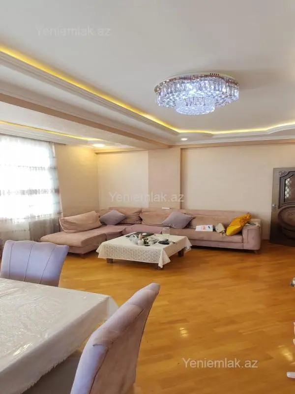 Satılır 3 otaqlı yeni tikili 100 m²