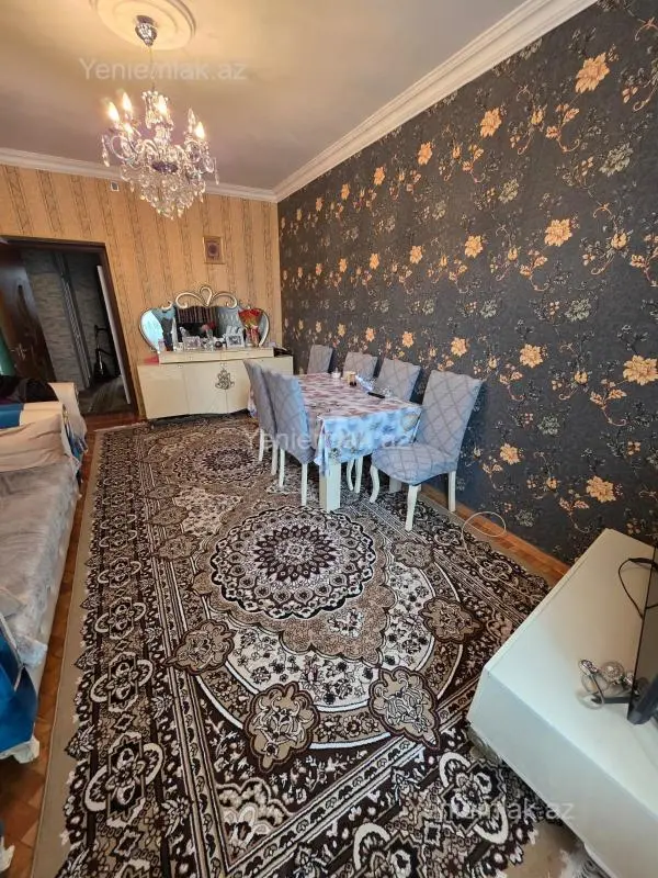 Satılır 3 otaqlı köhnə tikili 85 m²