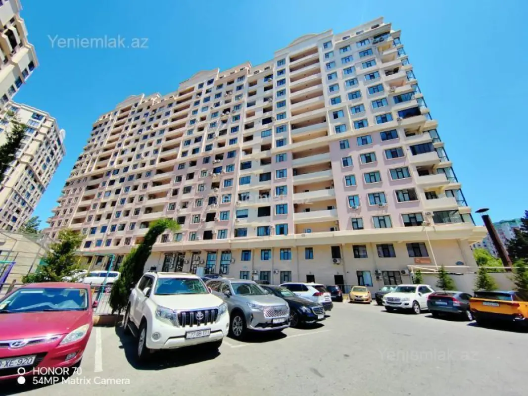 Satılır 2 otaqlı yeni tikili 55 m²
