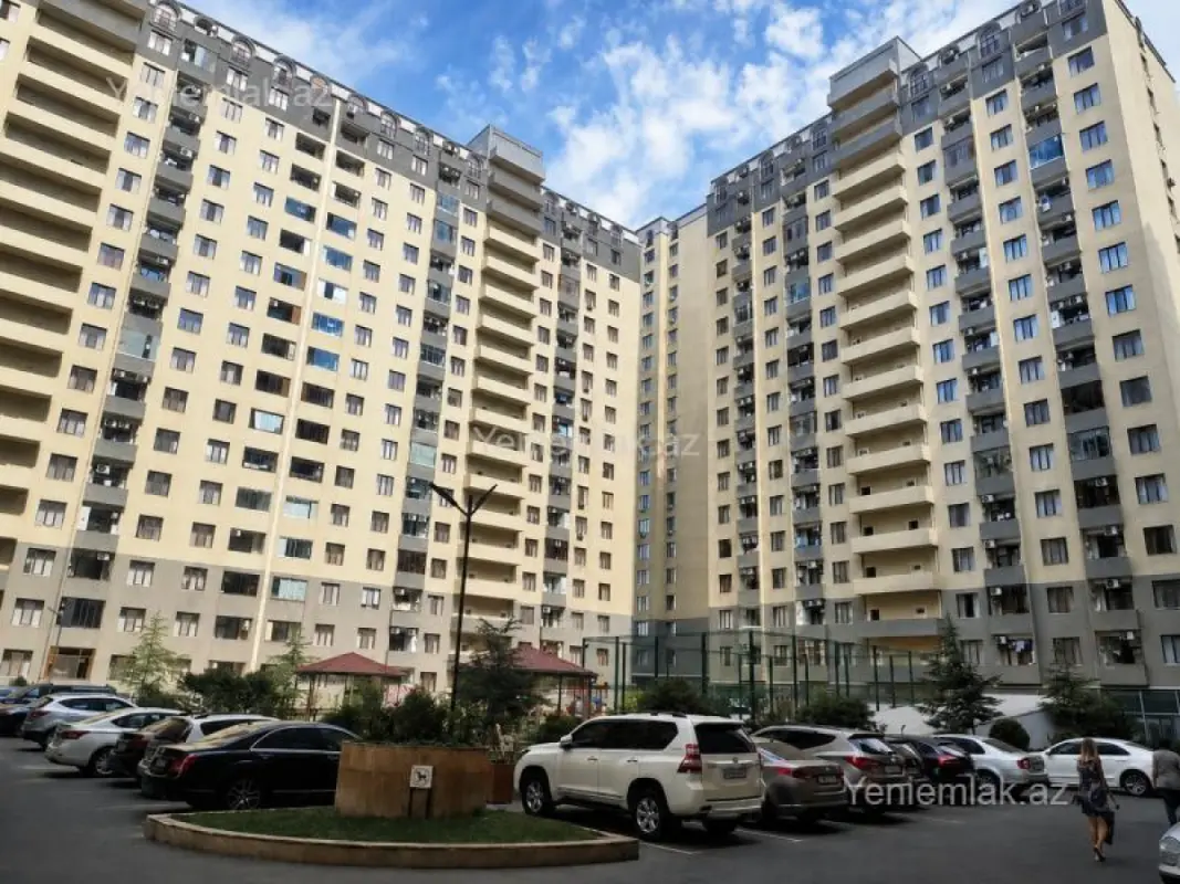 Satılır 3 otaqlı yeni tikili 110 m²