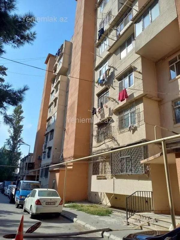 Satılır 3 otaqlı köhnə tikili 85 m²